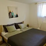 شقة With Parking Space - 24293 بوريتش